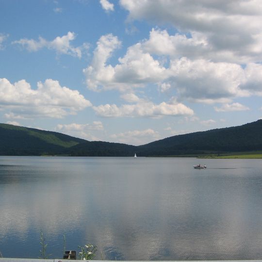 Rose Valley Lake