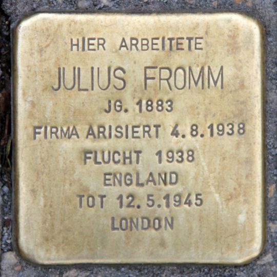Stolperstein en memoria de Julius Fromm