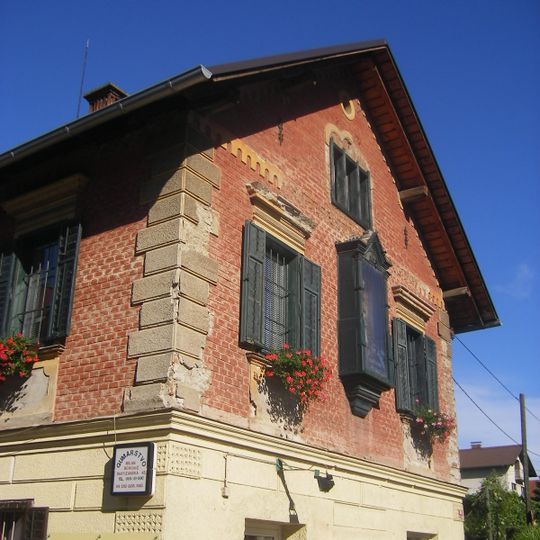 Hiša Partizanska 45