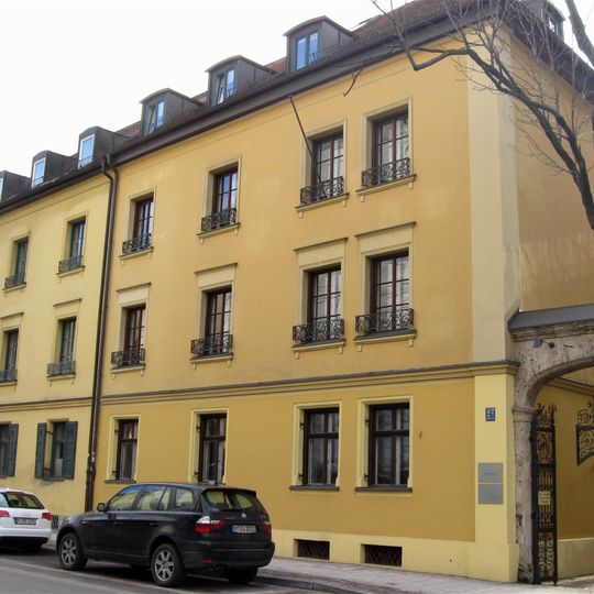 Gabelsbergerstraße 45-47