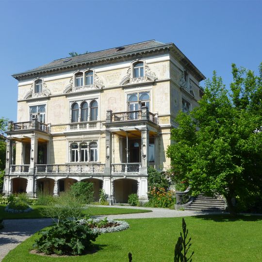 Villa Patumbah