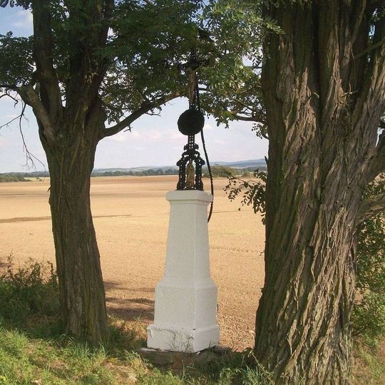 Kříž jižně od Roudné