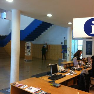 Biblioteca Ignasi Iglésias-Can Fabra