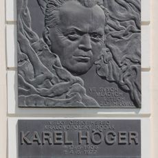 Pamětní deska Karla Högra v Králově Poli