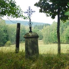 Kříž u cesty do Háje jižně od Vysoké