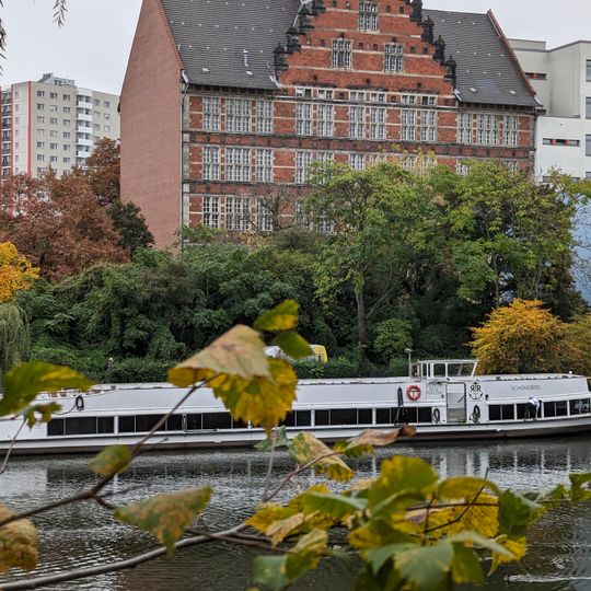 13. Realschule Altonaer Straße 26