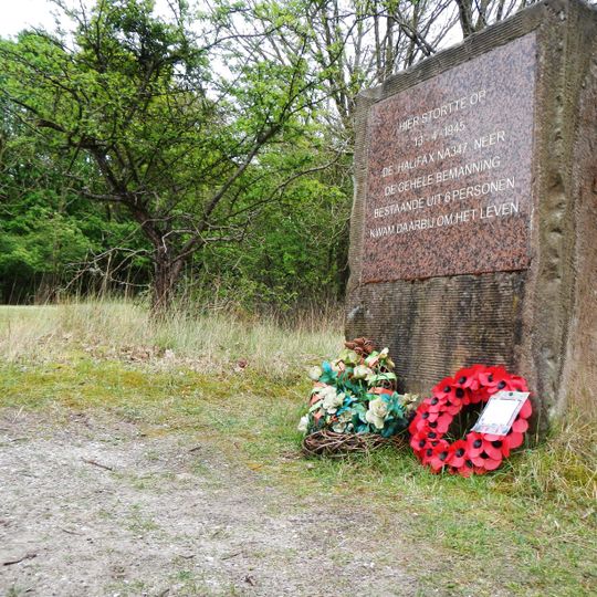 Monument in het ‘Kromboomsveld’