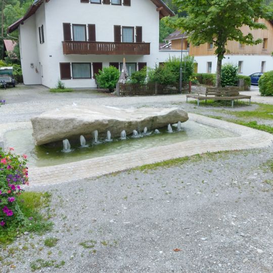 Brunnen am Dorfplatz Bad Faulenbach