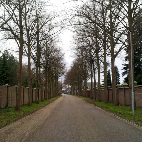 Slotklooster: surrounding walls