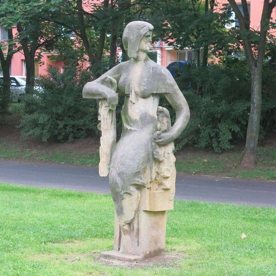 Socha Květinářka v parku Severní Terasa v Ústí nad Labem