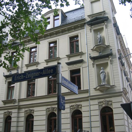 Mietshaus Erich-Zeigner-Allee 28