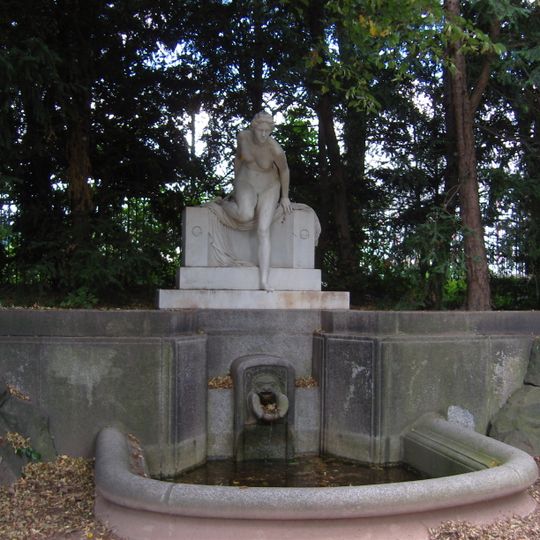 Nymphenbrunnen „Die Badende“