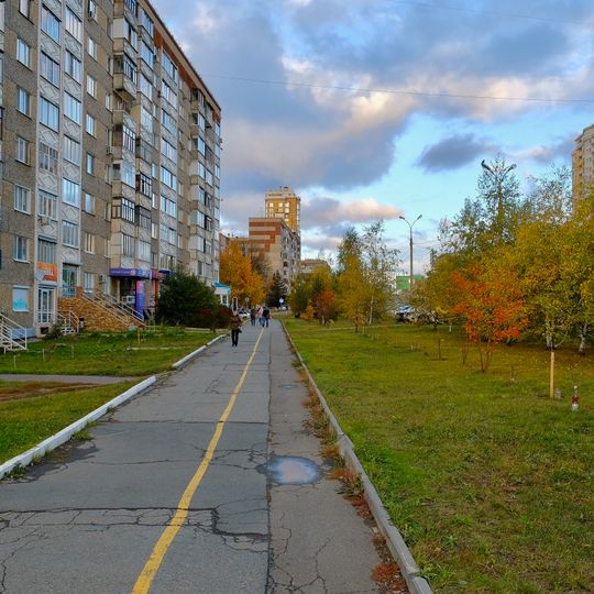 10 year of October street