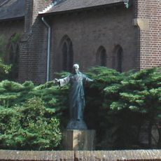 Statue of Sacred Heart of Jesus Christ
