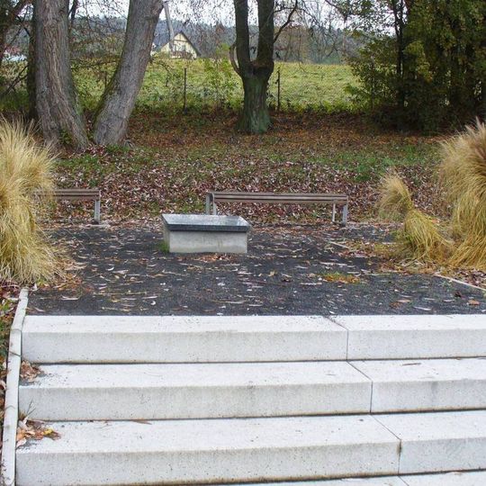 Pomník padlým ve Volfarticích