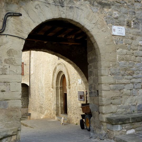 Recinte murat de Sant Llorenç de Morunys