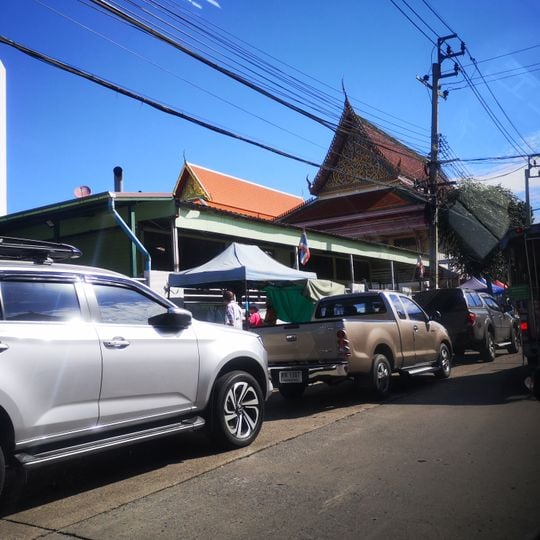 Wat Phasuk Mani Chak
