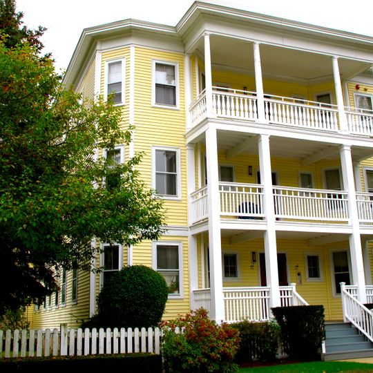 Rockdale Common Housing District