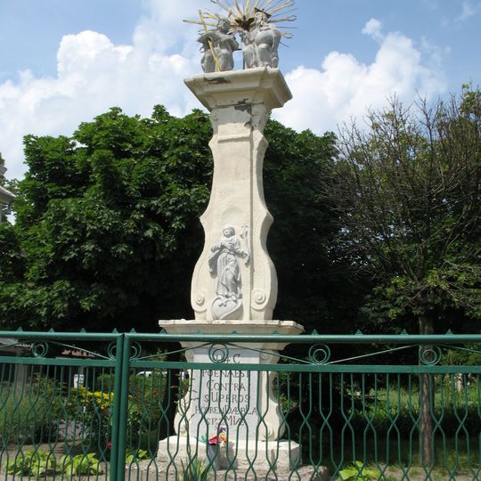 Trojičný stĺp, pilier s podstavcom