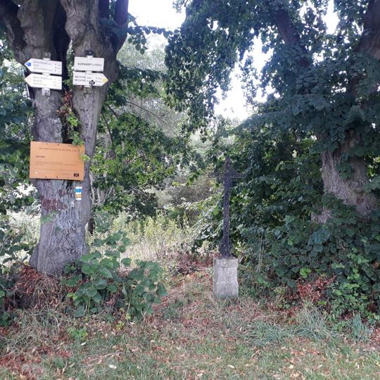 Kříž u rozcestí Kopaniny jižně od Bechyně