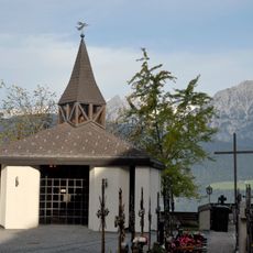 Friedhofserweiterung mit Aufbahrungshalle