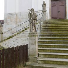 Socha svatého Konstantina před kostelem v Batelově