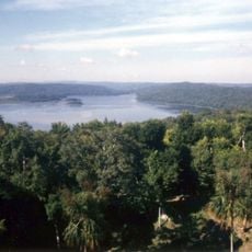 Laguna Yaxhá