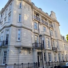 8, Queen Anne Street W1