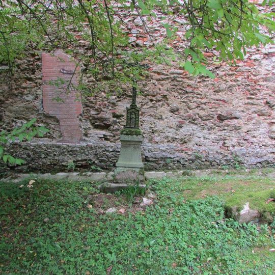 Kříž za čp.5 v Miloticích