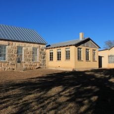 Luckenbach School