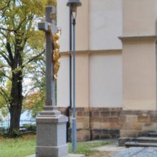Kříž u kostela svatého Norberta v Střešovicích