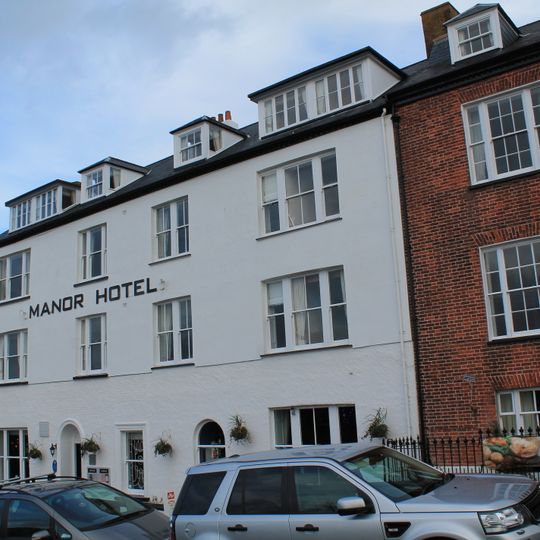 Manor Hotel