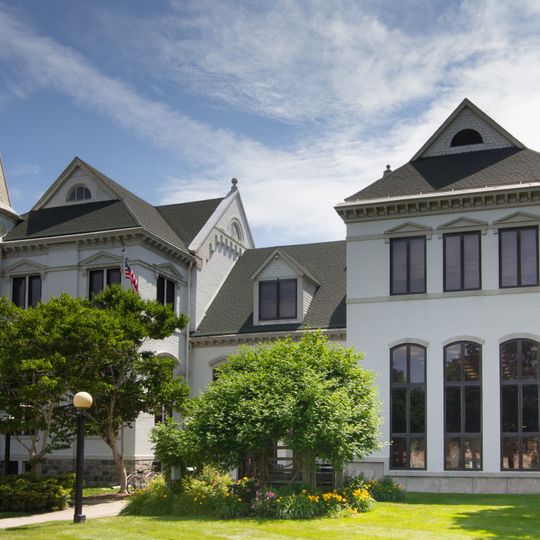East Chicago Street Historic District
