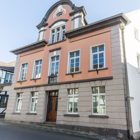 Heisterbacher Straße 130