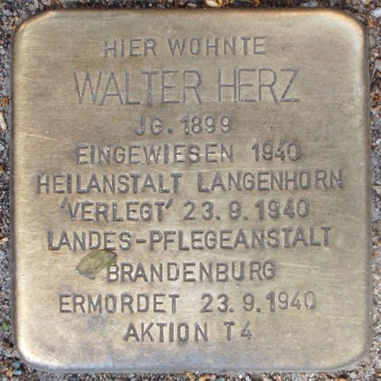 Stolperstein dedicated to Walter Herz