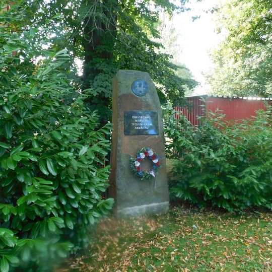 Pomník spojeneckým armádám v Nehvizdech