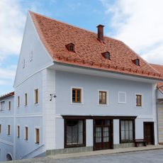 Wohn- und Geschäftshaus, Michlbäckhaus