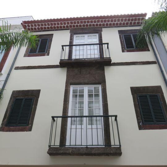 Edifício na rua dos Ferreiros, n.º 60