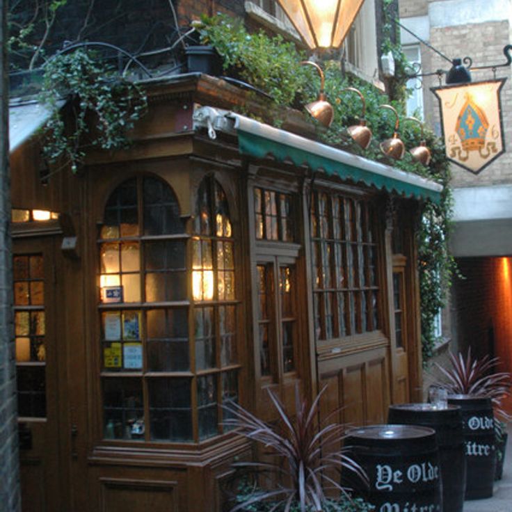 Ye Olde Mitre Tavern