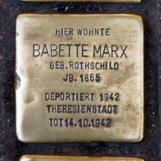 Stolperstein en memoria de Babette Marx