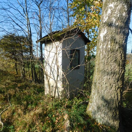 Výklenková kaplička při cestě k hájovně Kukačka u Úsobí