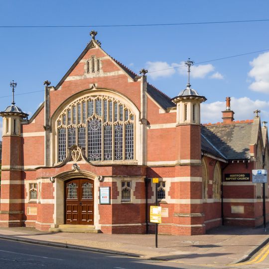 Hertford Baptist Church, Church Hall And Attached Railings