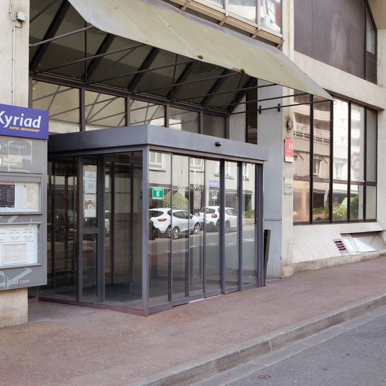 Kyriad Paris Est