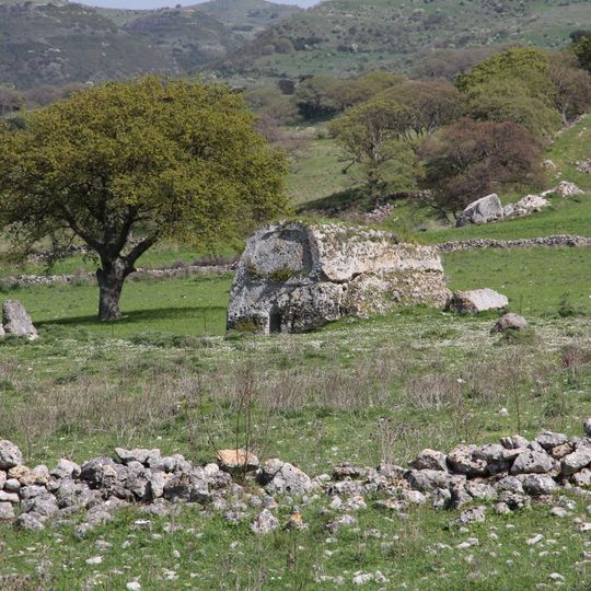 Domus de janas Campu Lontanu
