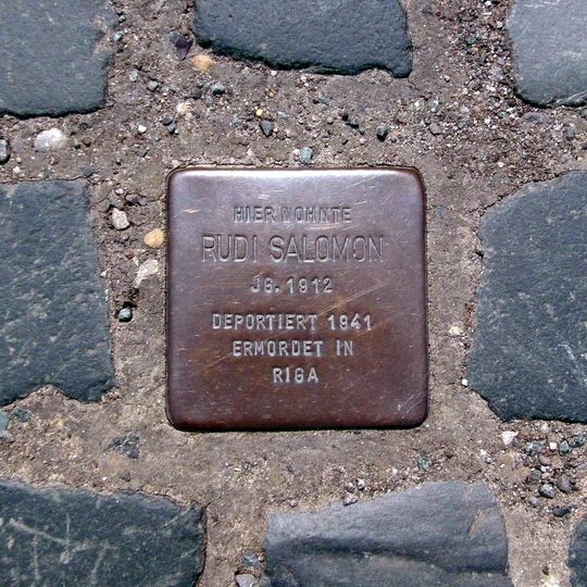 Stolperstein en memoria de Rudi Salomon