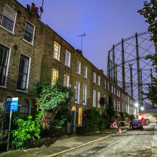 3 And 7-25, Montford Place