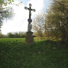 Kříž západně od Lhoty-Vlásenice (2)