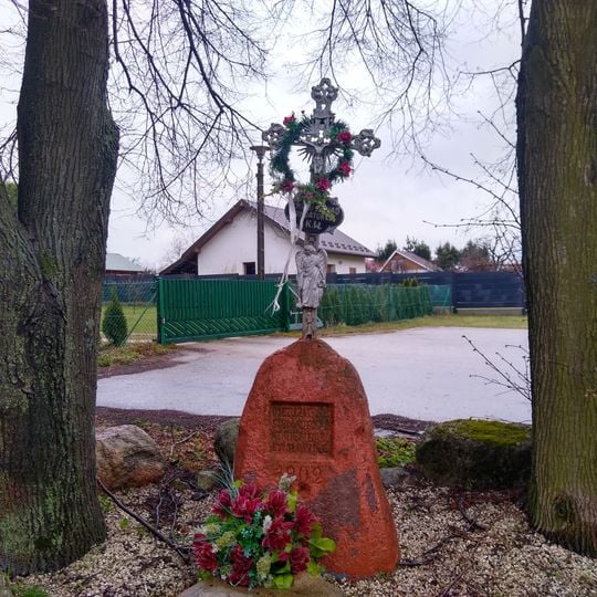 Wayside crucifix in Kosowy