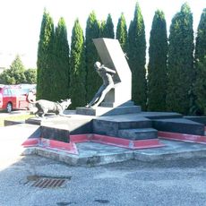 Památník politických vězňů u věznice ve Valdicích