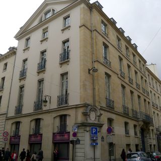 19 rue Danielle-Casanova, Paris